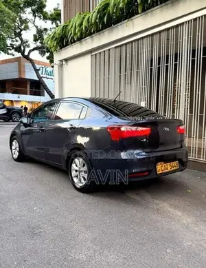 Kia Rio Sedan Full Option 2015