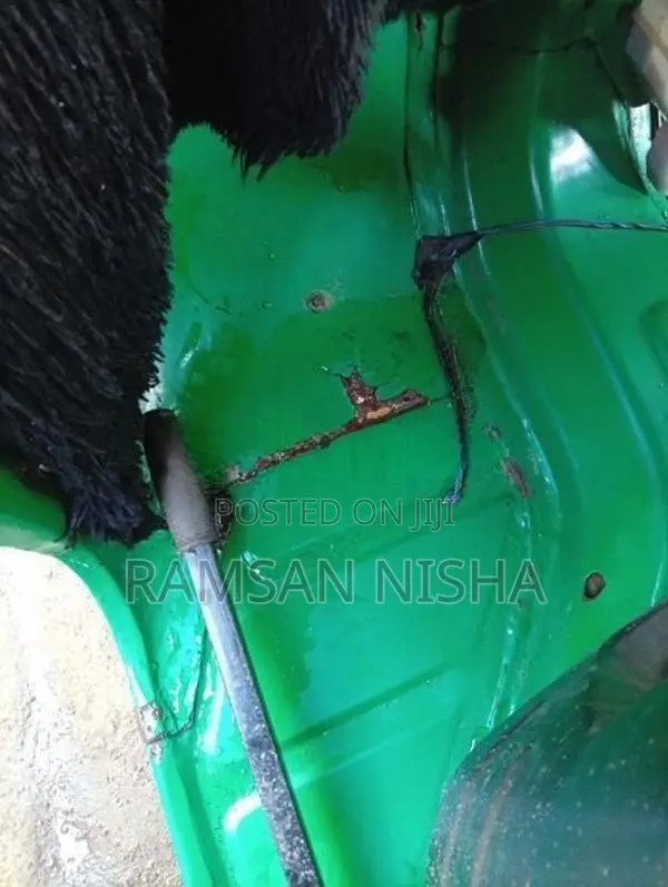 Bajaj RE 2003