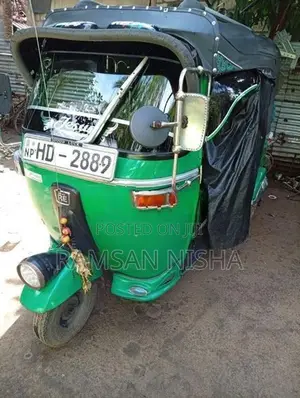 Bajaj RE 2003