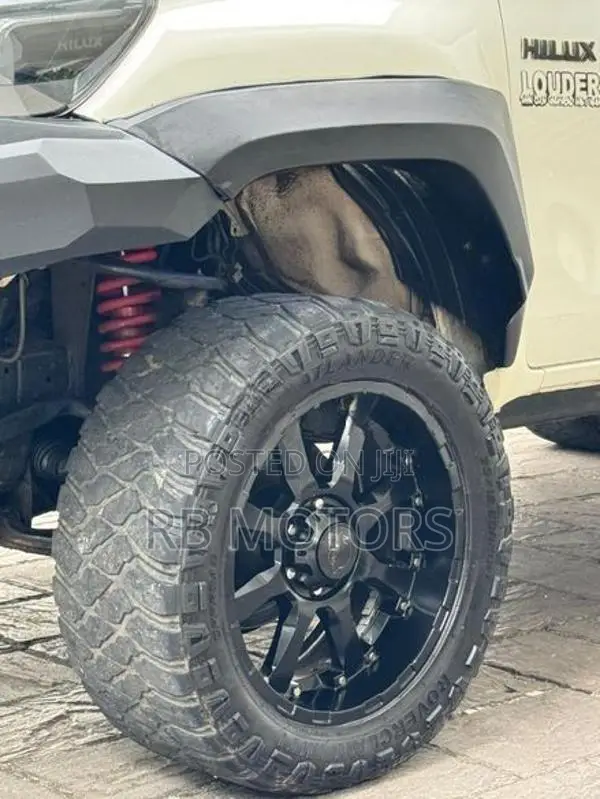 Toyota Hilux 2016