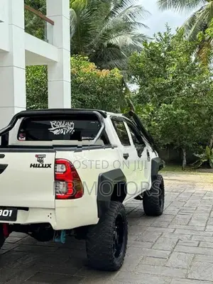 Toyota Hilux 2016
