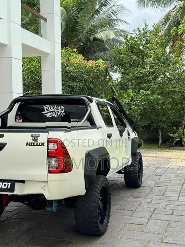 Toyota Hilux 2016