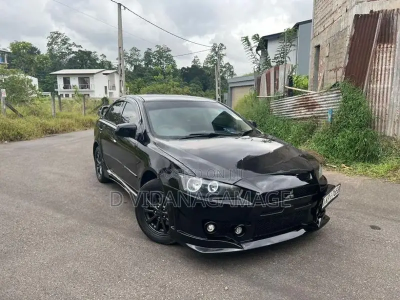 Mitsubishi Lancer Ex 2011