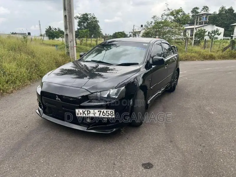 Mitsubishi Lancer Ex 2011