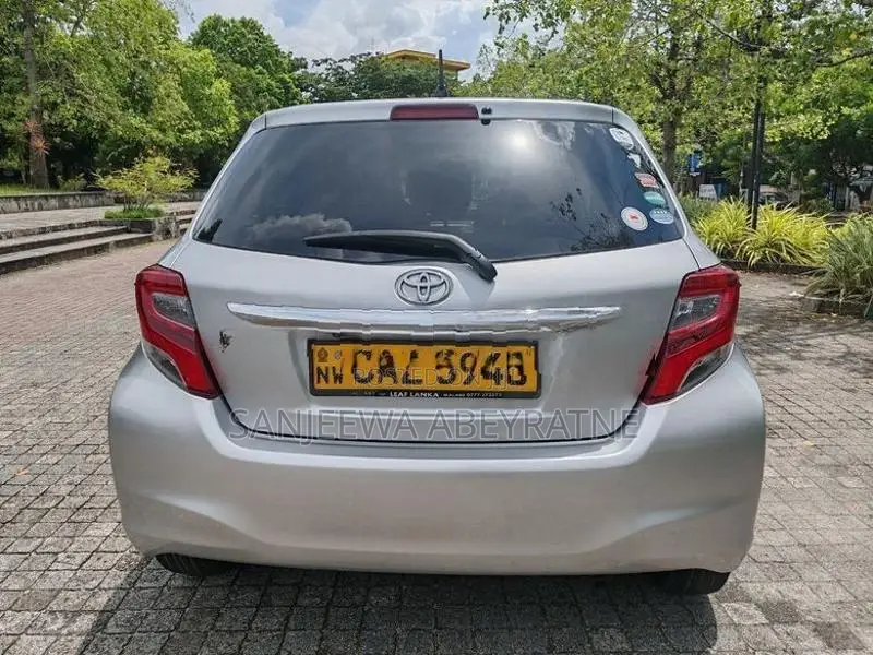 Toyota Vitz 2016