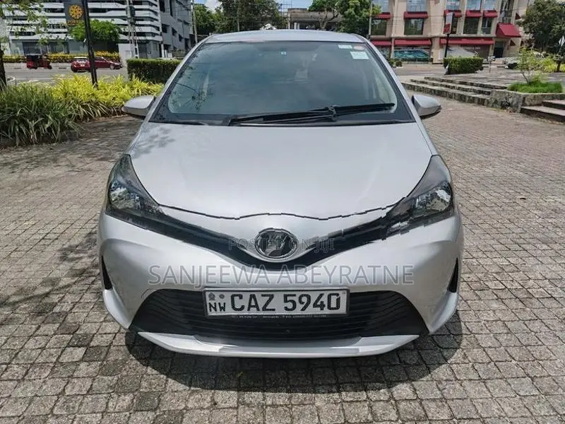 Toyota Vitz 2016