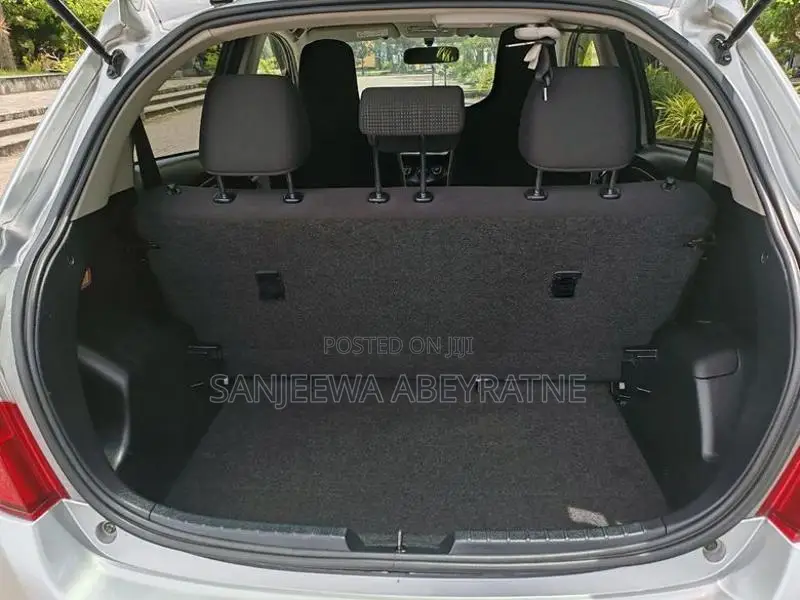 Toyota Vitz 2016