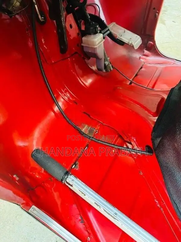 Bajaj RE 2008