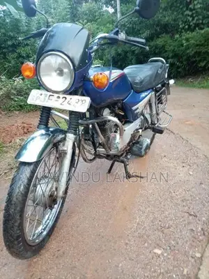 Bajaj Boxer 2004