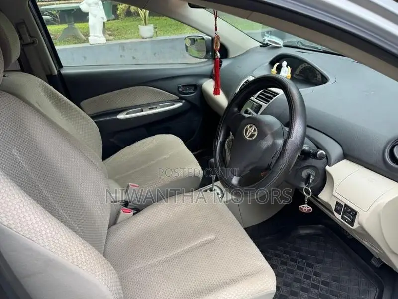 Toyota Belta 2007