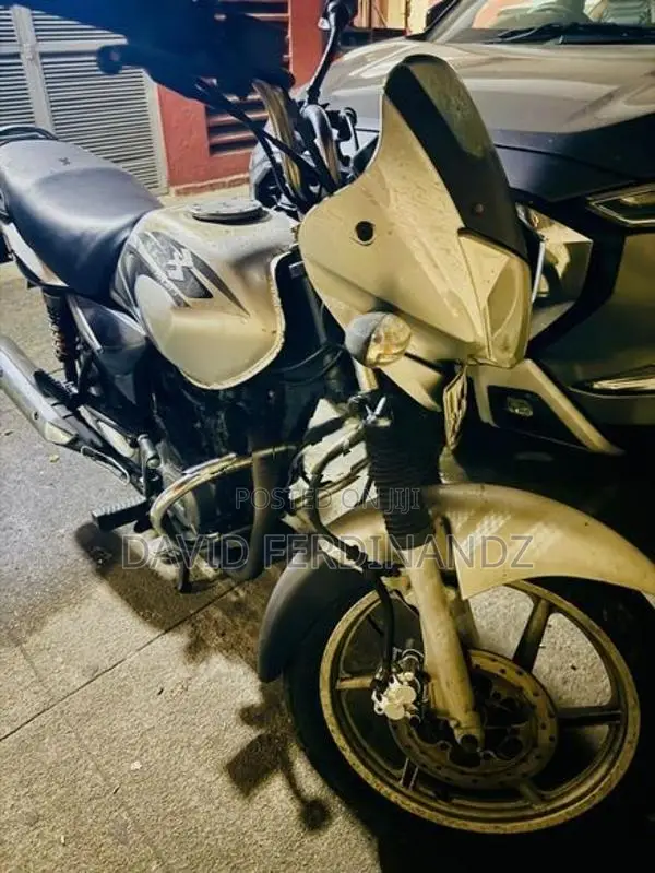 Bajaj Platina 2006