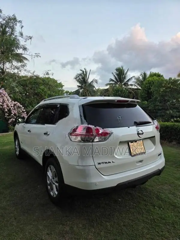 Nissan X-Trail 2016