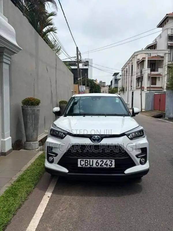 Toyota Raize Hybrid 1200cc 2025