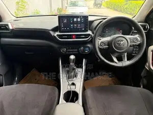 Toyota Raize Hybrid 1200cc 2025