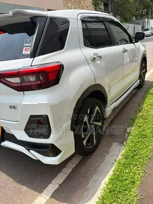 Toyota Raize Hybrid 1200cc 2025