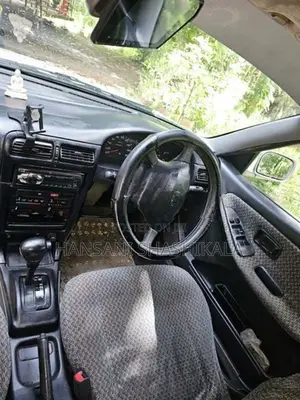 Nissan Wingroad 1999