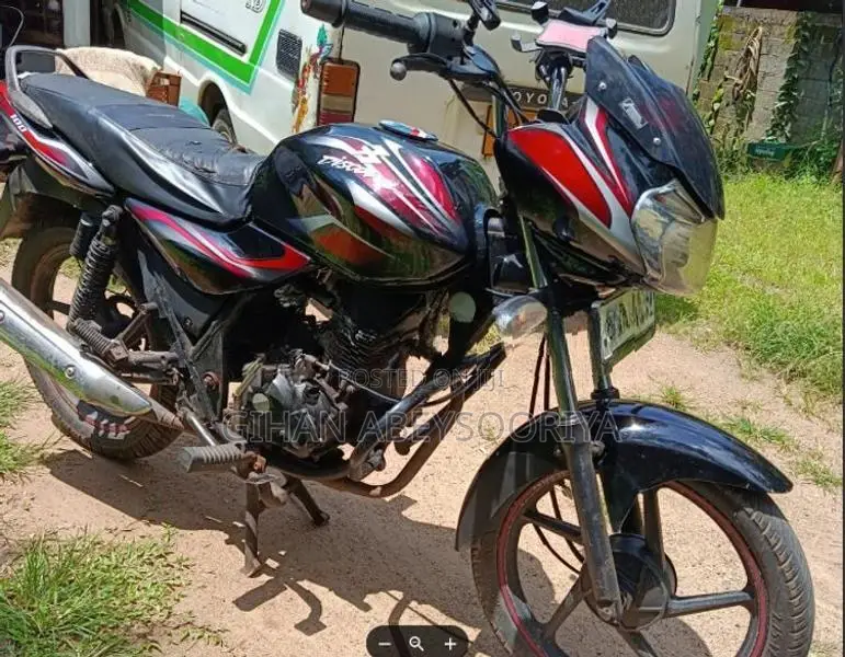 Bajaj Discover 2012