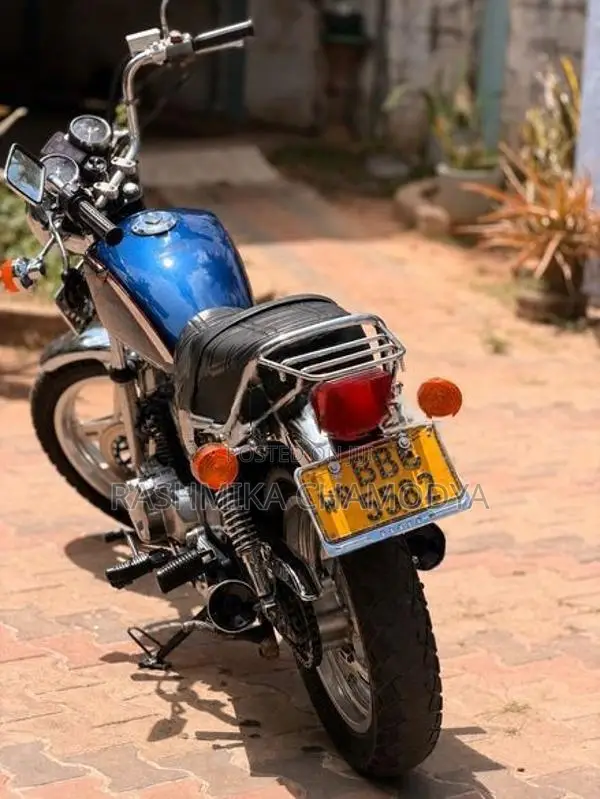 Honda L A Custom 250T 2009