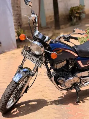 Honda L A Custom 250T 2009