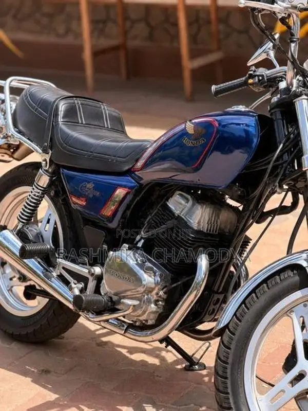Honda L A Custom 250T 2009