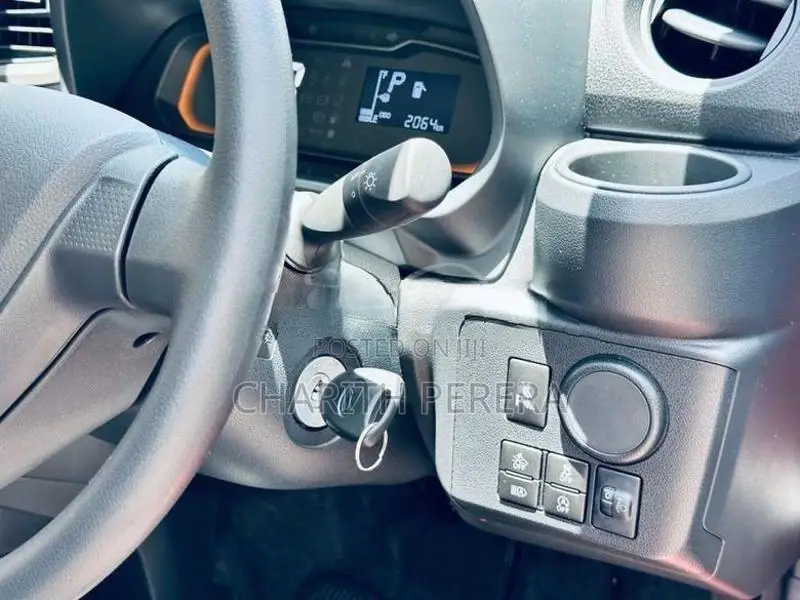 Daihatsu Mira 2025