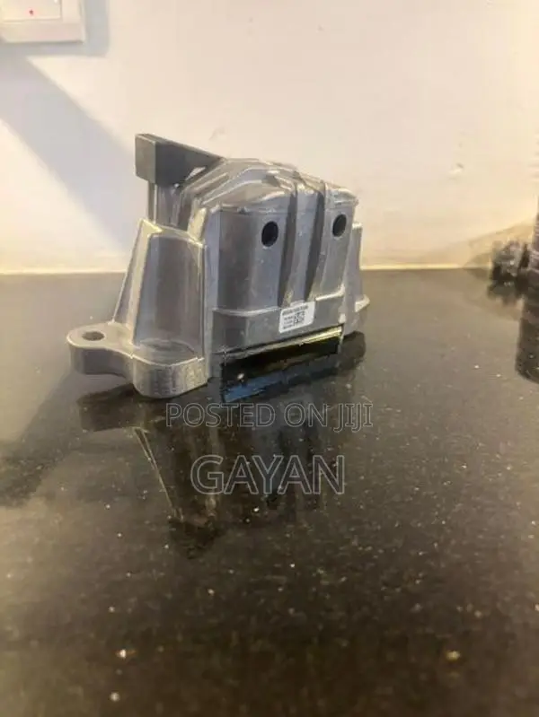 Jeep Renagade Engine Mount