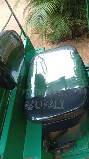 Bajaj RE 2015