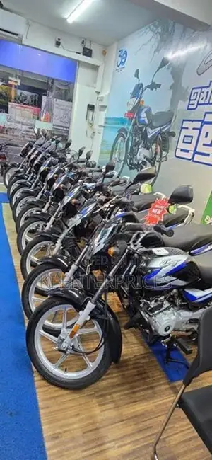 Bajaj CT100 2026