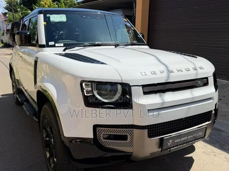 Land Rover Defender 110 2024