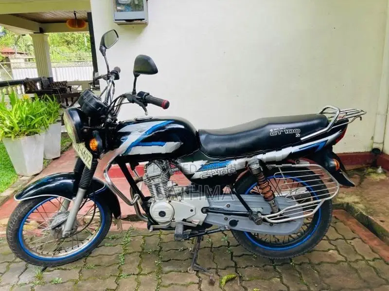 Bajaj CT100 2006