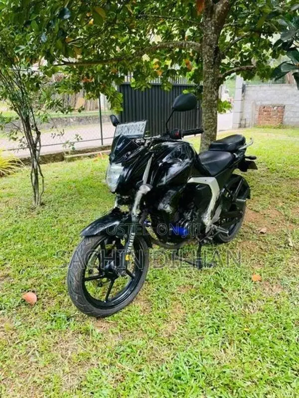 Yamaha FZs V2 2015