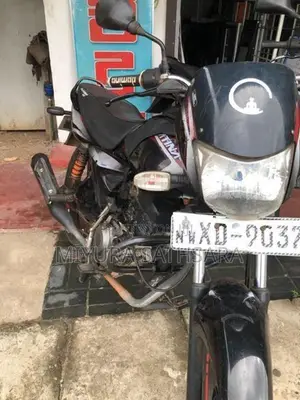 Bajaj Platina 125 2013