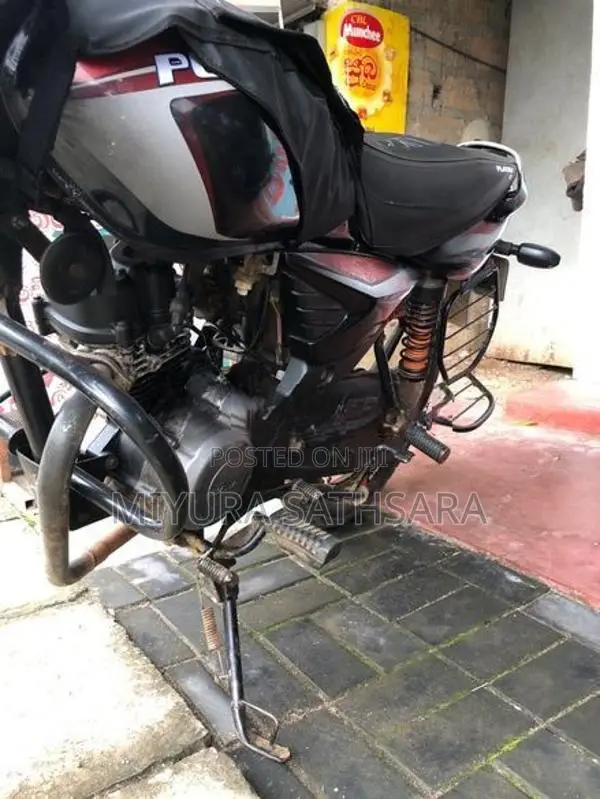 Bajaj Platina 125 2013