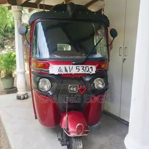 Bajaj RE 2015