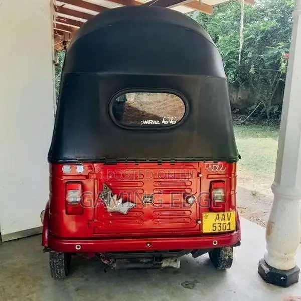 Bajaj RE 2015