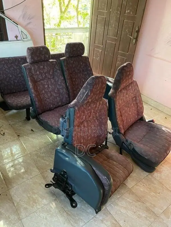 Toyota Noah Seat Set