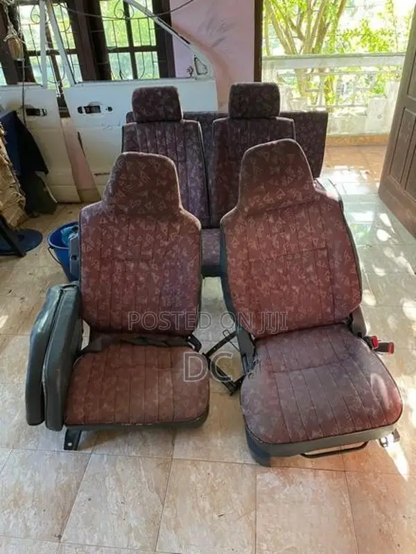 Toyota Noah Seat Set