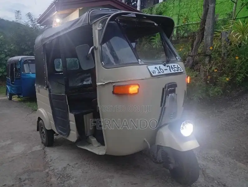 Bajaj RE 1995