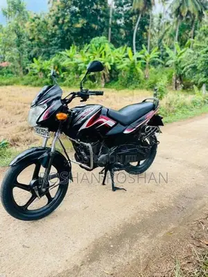 TVS Metro 2016