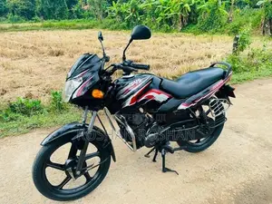 TVS Metro 2016