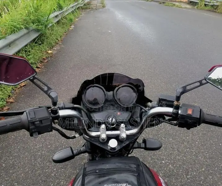 Bajaj Discover 2012