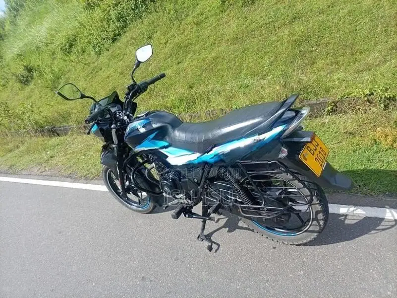 Bajaj Discover 125 2025