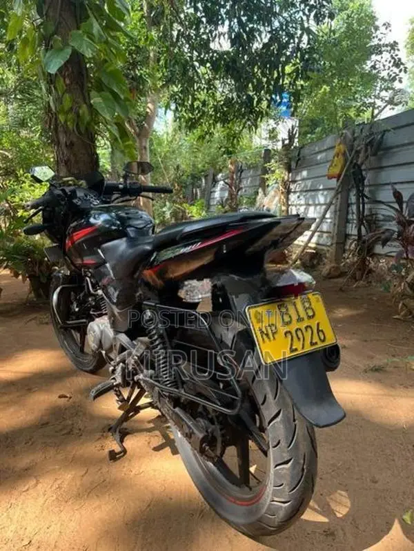 Bajaj Pulsar 180 2019