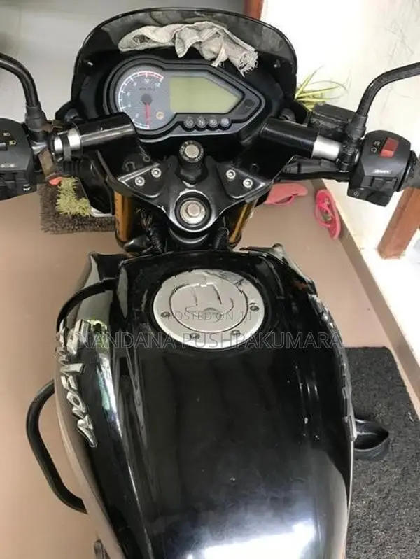 Bajaj Pulsar 150 2015