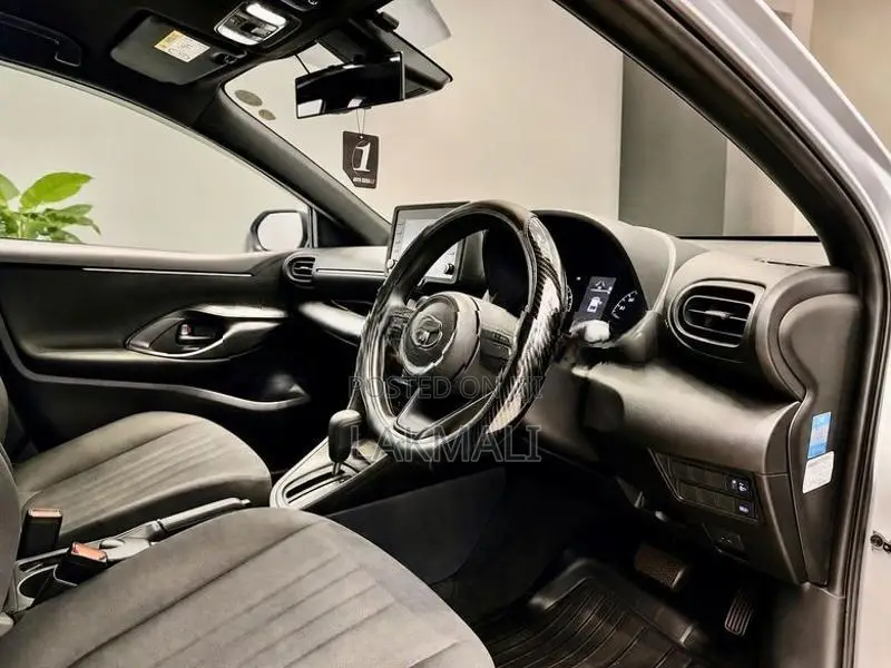 Toyota Yaris Sensing 2023