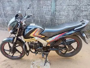 Mahindra Centuro 2015