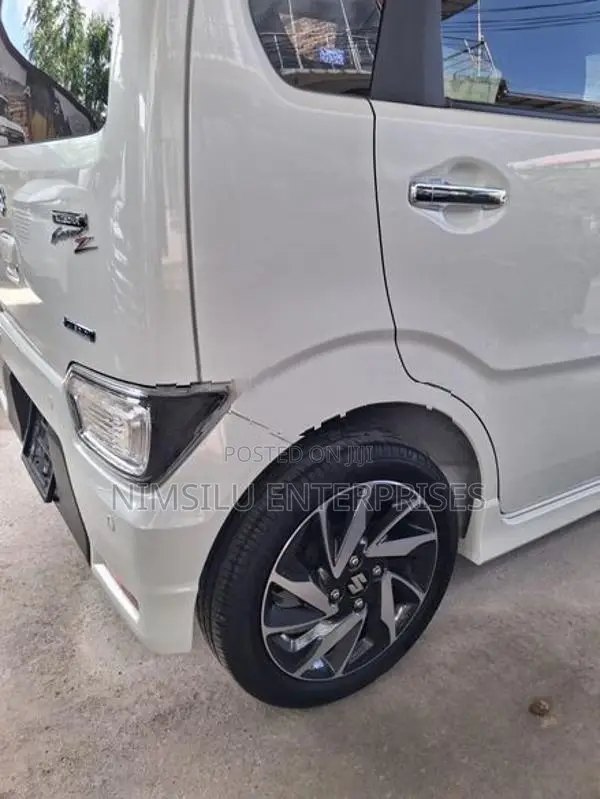 Suzuki Wagon R Custom Z 2024