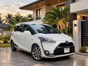 Toyota Sienta 2019