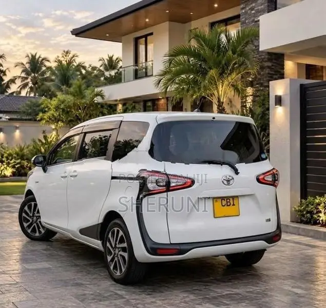 Toyota Sienta 2019