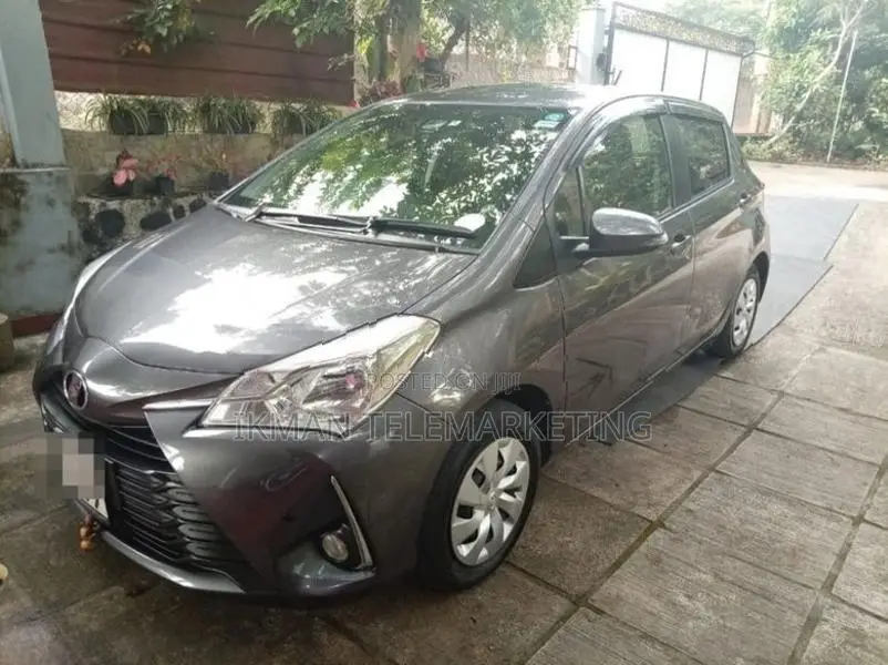Toyota Vitz 2017